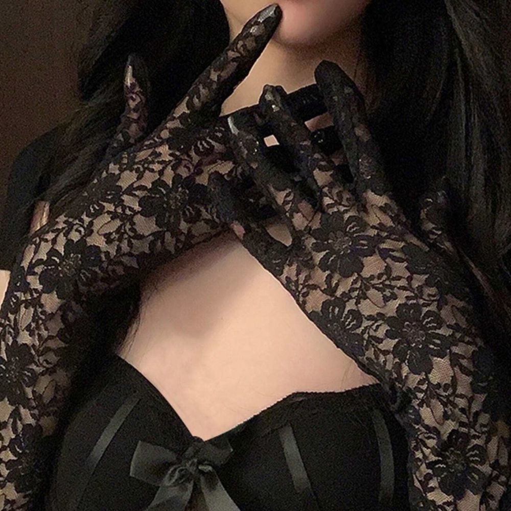 🆕 Chrysanthemum Pattern Lace Gloves